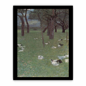 Garden with chickens in St. Agatha