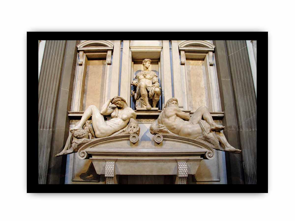tomb monument of Giuliano di Lorenzo de' Medici, ornamented with the Night and Day along with a statue of Giuliano By Michelangelo Buonarroti