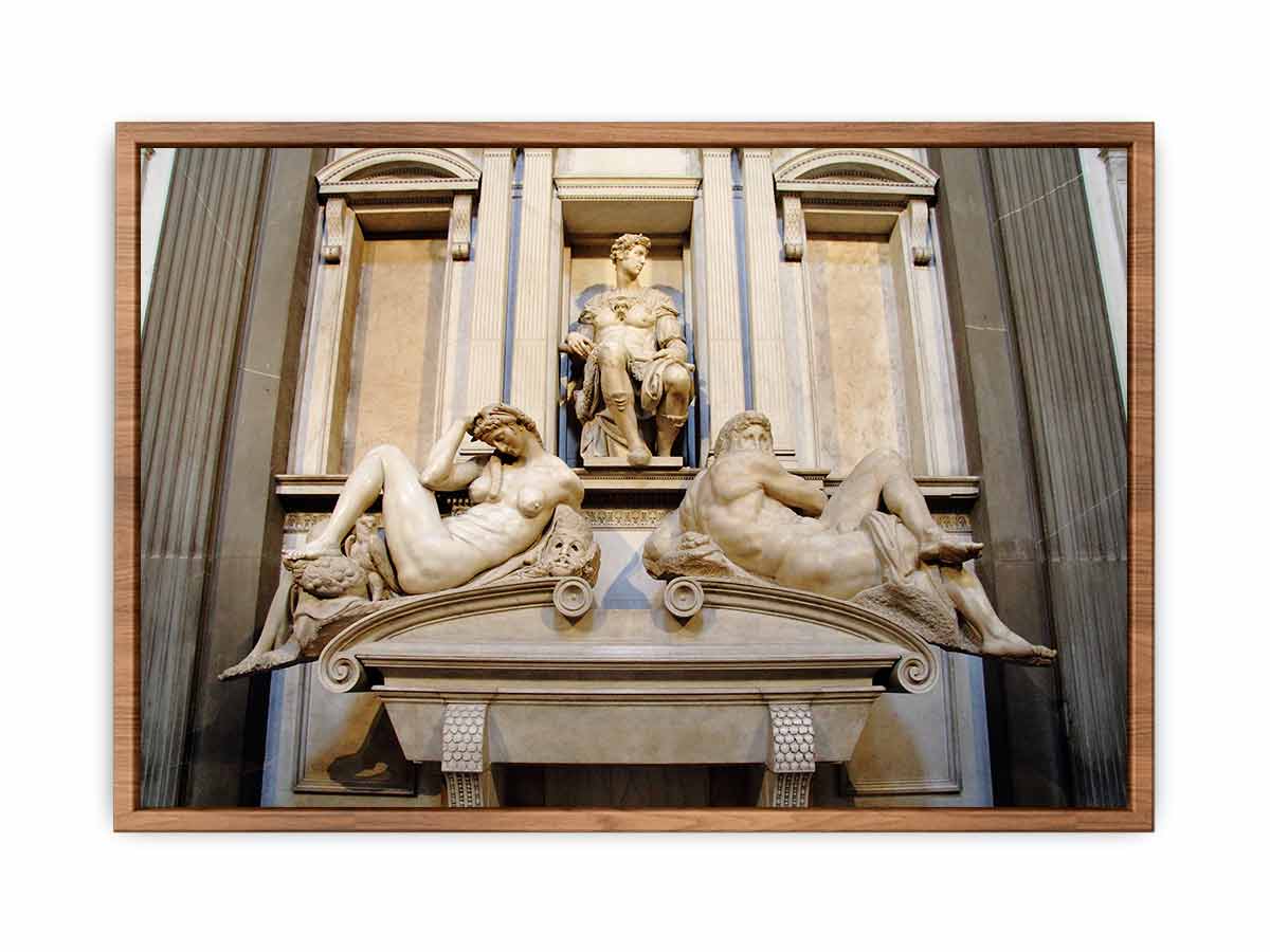 tomb monument of Giuliano di Lorenzo de' Medici, ornamented with the Night and Day along with a statue of Giuliano By Michelangelo Buonarroti